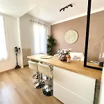 - T3 Renove De 50 M2 Classe 2 Etoiles Νίκαια