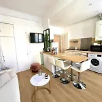 - T3 Renove De 50 M2 Classe 2 Etoiles * Νίκαια