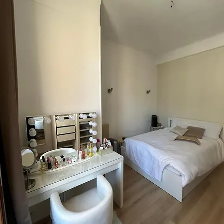 - T3 Renove De 50 M2 Classe 2 Etoiles *