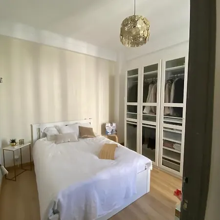 - T3 Renove De 50 M2 Classe 2 Etoiles * 니스