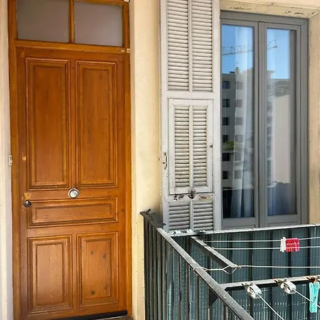 - T3 Renove De 50 M2 Classe 2 Etoiles Apartament *