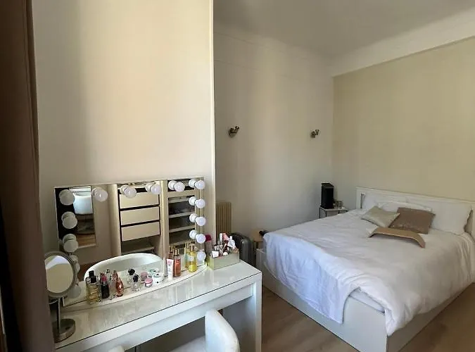 - T3 Renove De 50 M2 Classe 2 Etoiles *