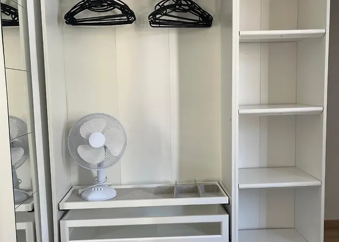 - T3 Renove De 50 M2 Classe 2 Etoiles *